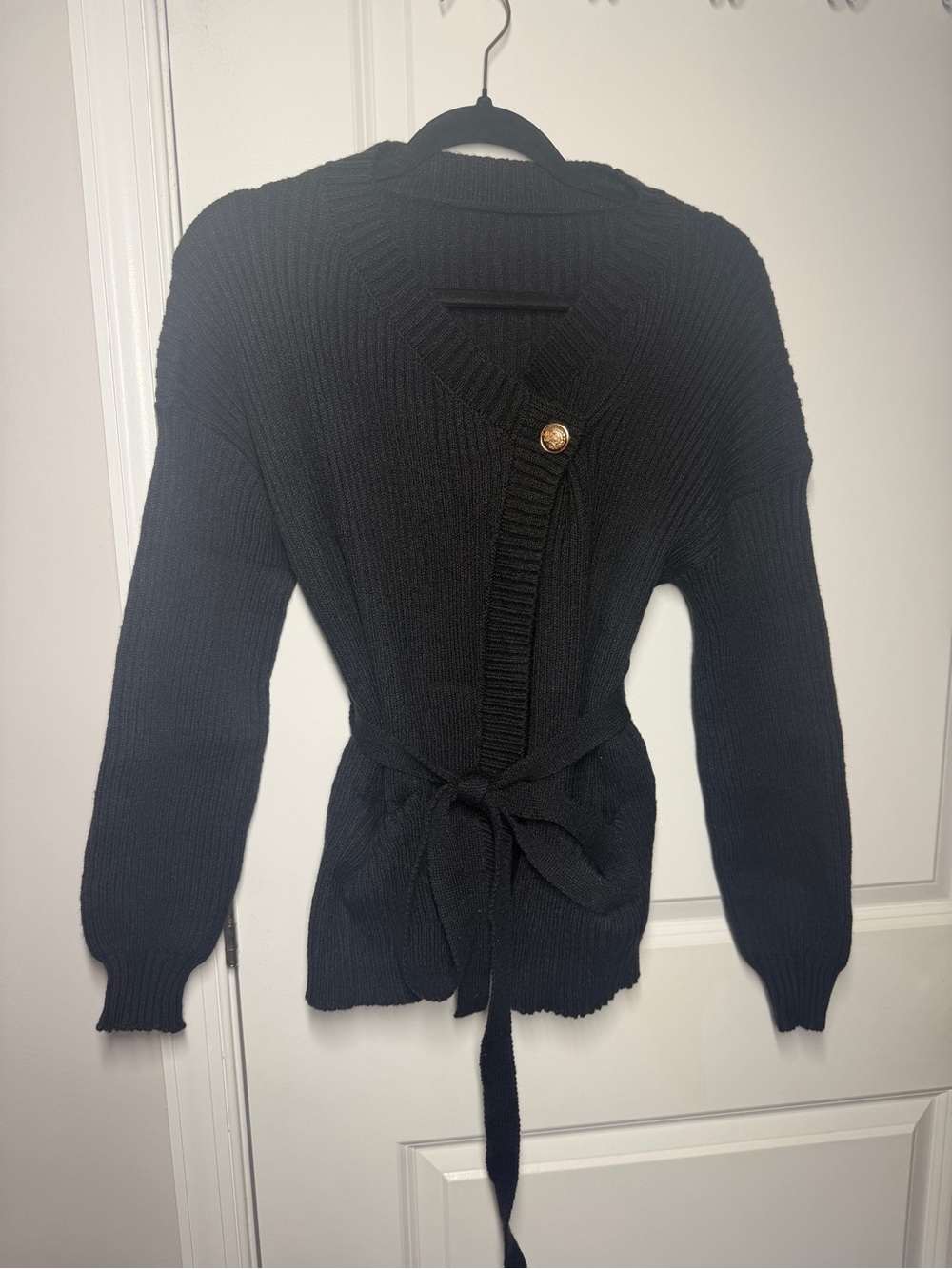 Black V-Neck Tie-Waist Sweater Cardigan with Gold Button